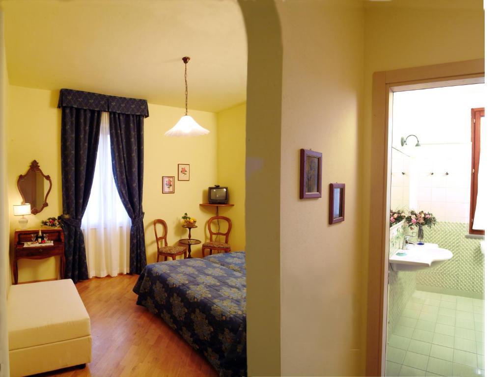 Hotel Ristorante Piccolo Chianti Siena Pokoj fotografie